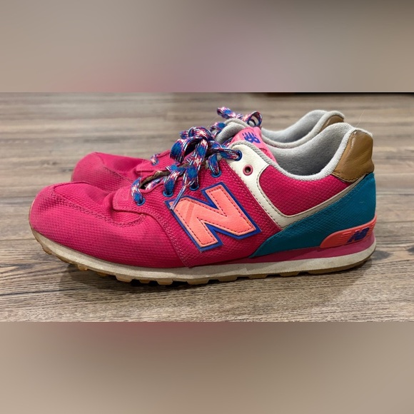 New Balance 574 Pink Teal Retro Sneakers Size 7 - Picture 2 of 9